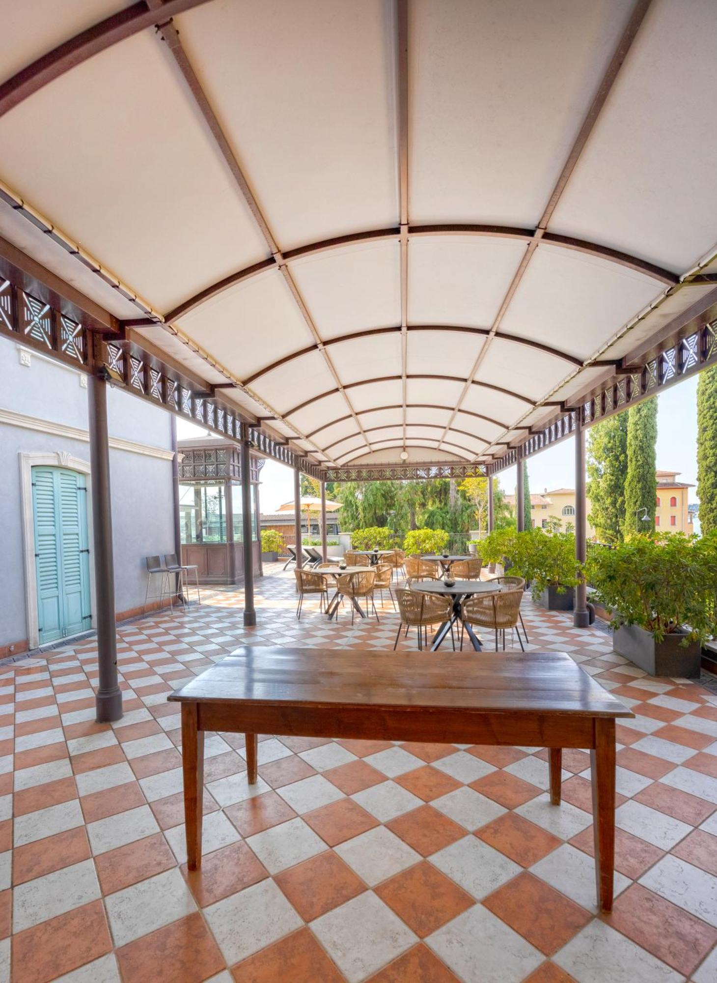 Gardone Palace Hotel Gardone Riviera Kültér fotó