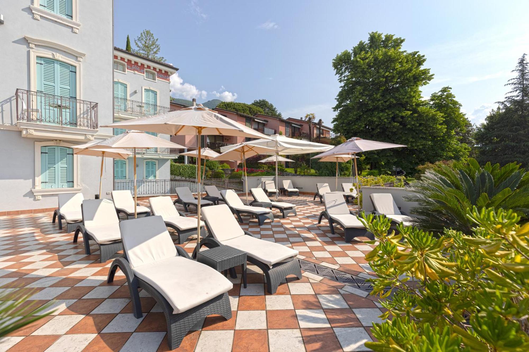 Gardone Palace Hotel Gardone Riviera Kültér fotó